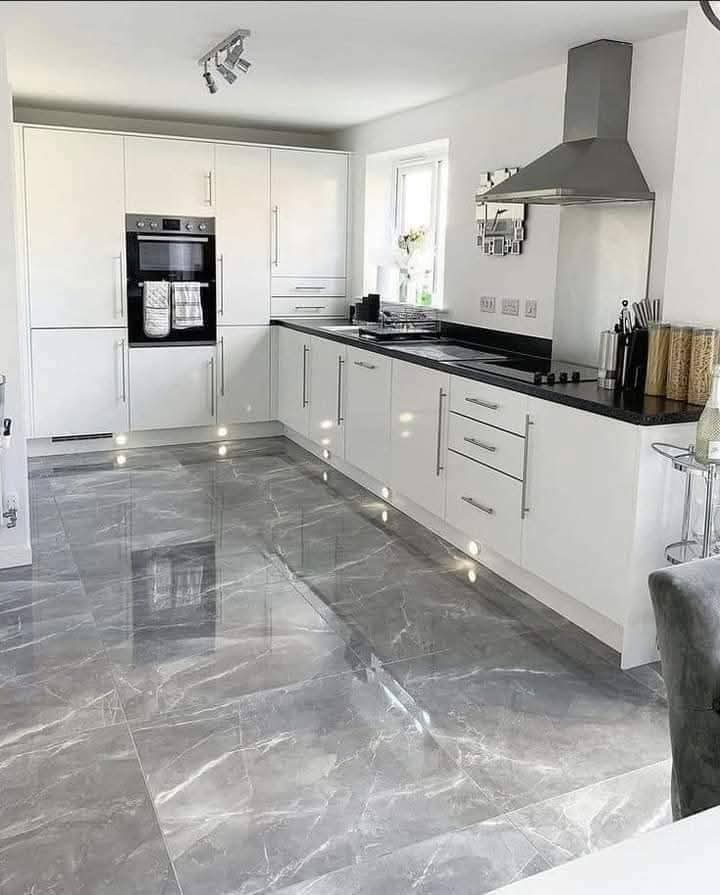 Contemporary modular kitchen